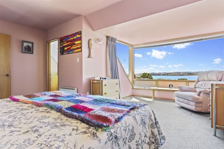 Photo of property in 6 Stevenson Way, Cockle Bay, Auckland, 2014