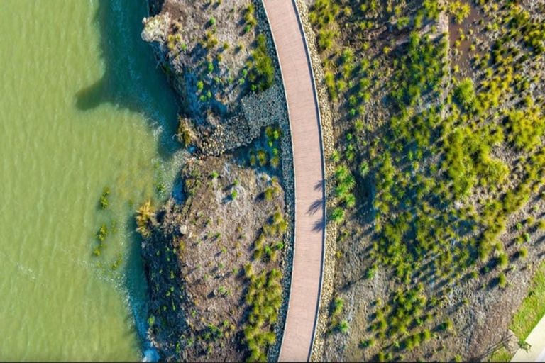 Photo of property in 18 Emerald Avenue, Rosehill, Papakura, 2113