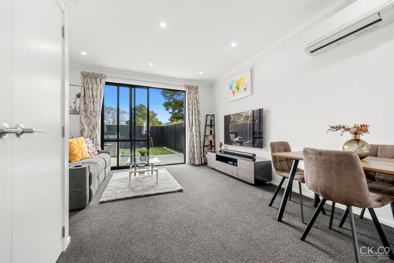 Photo of property in 8 Josland Lane, Wallaceville, Upper Hutt, 5018