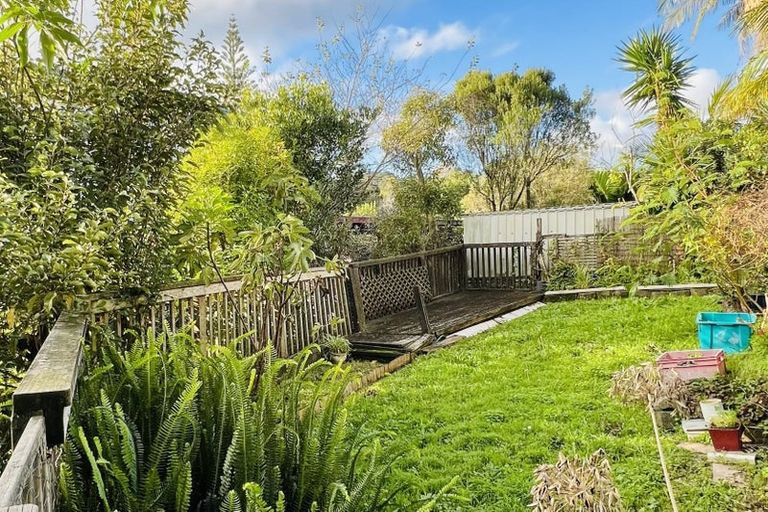Photo of property in 89 Saddleback Rise, Murrays Bay, Auckland, 0630