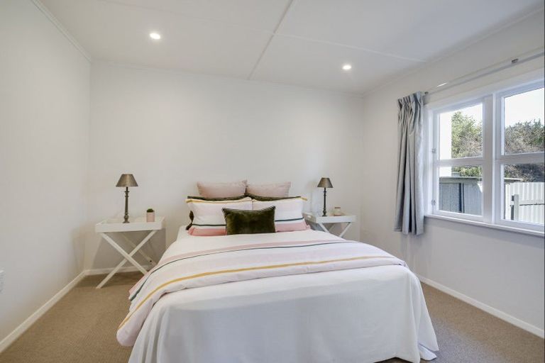 Photo of property in 45 Middle Road, Havelock North, 4130