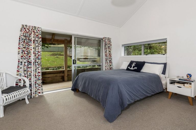 Photo of property in 5 Clinton Road, Tawharanui Peninsula, Warkworth, 0986