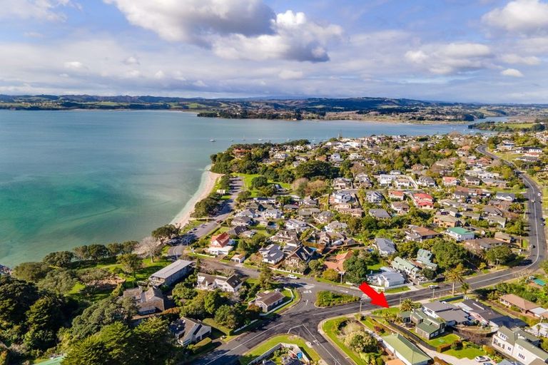 Photo of property in 3a Pah Road, Cockle Bay, Auckland, 2014