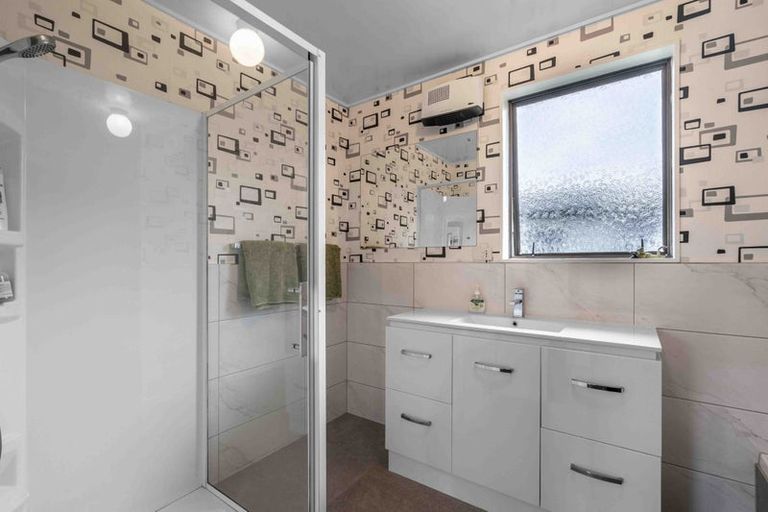 Photo of property in 11 Devon Street, Riversdale, 9776