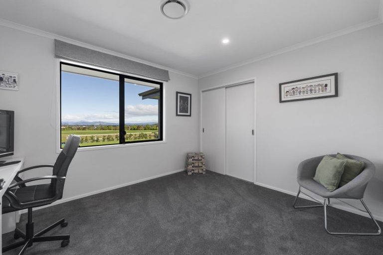 Photo of property in 1 Ribbonwood Lane, Kinloch, Taupo, 3377