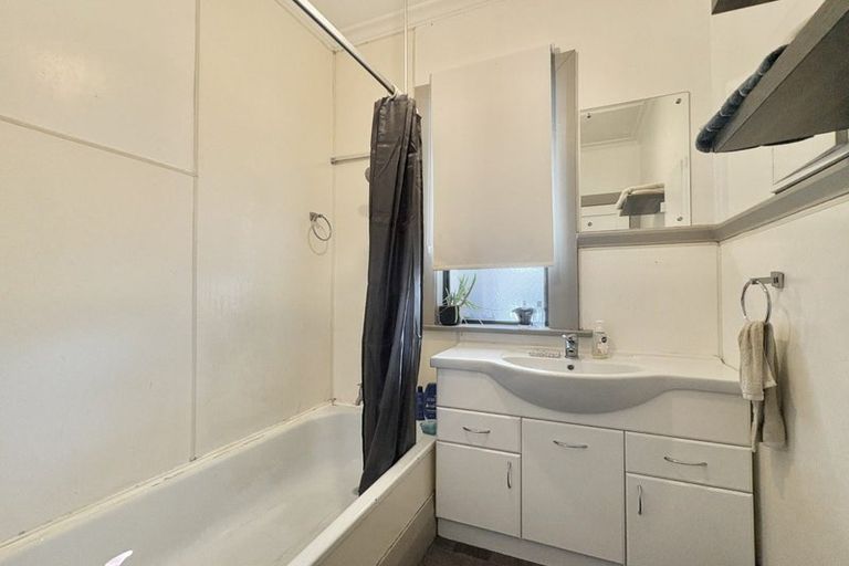 Photo of property in 101 Main South Road, Green Island, Dunedin, 9018