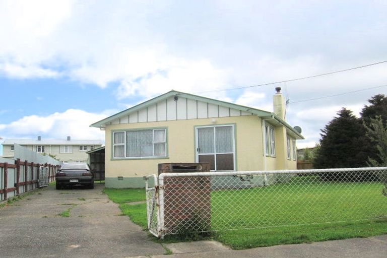 Photo of property in 24 Andrew Street, Feilding, 4702