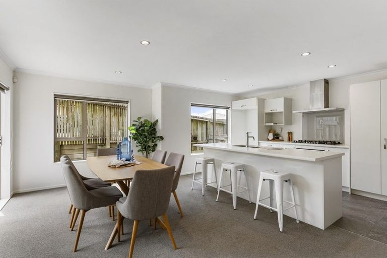 Photo of property in 36 Mauldeth Terrace, Churton Park, Wellington, 6037