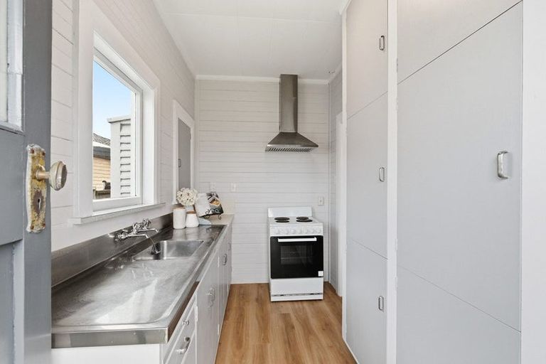 Photo of property in 52 Miro Street, Miramar, Wellington, 6022