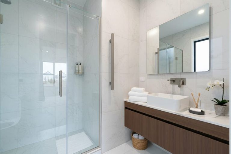 Photo of property in 57 Michael Bosher Way, Flat Bush, Auckland, 2019