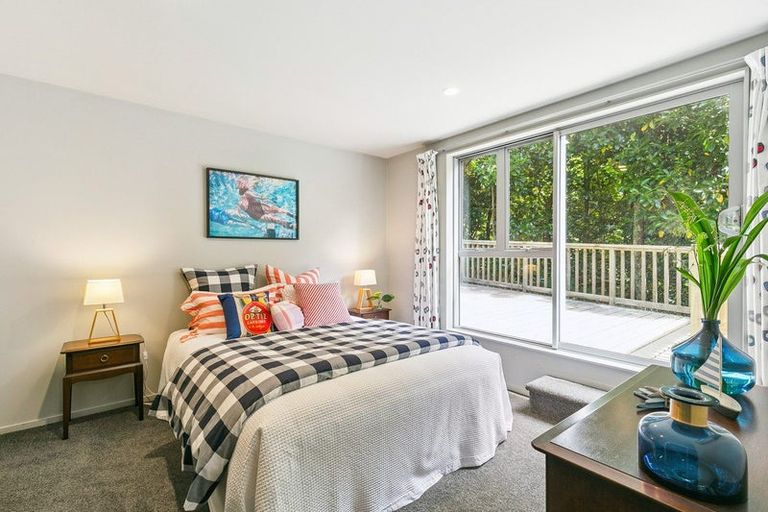 Photo of property in 77a Nicholson Road, Khandallah, Wellington, 6035