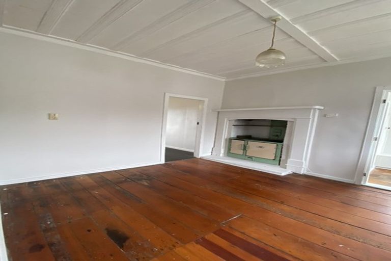 Photo of property in 1/27 Railway Street West, Papakura, 2110