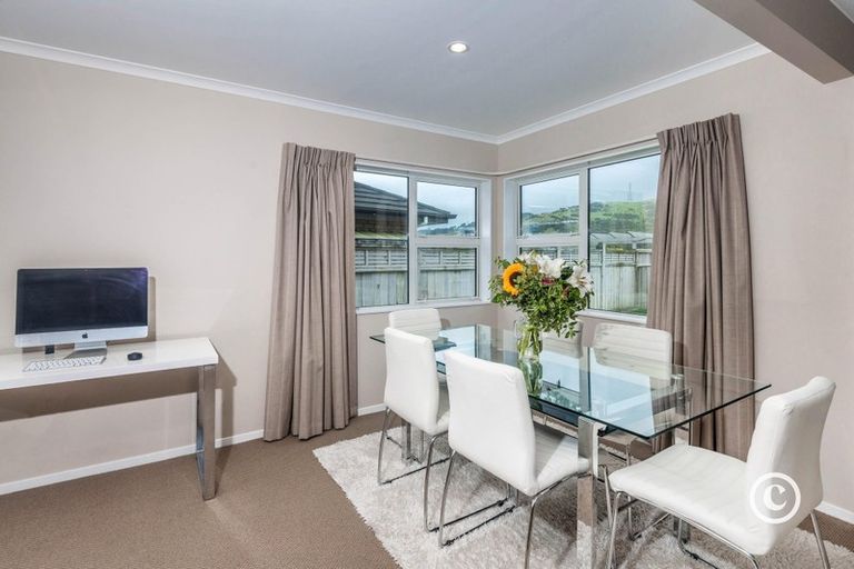 Photo of property in 224 Mark Avenue, Grenada Village, Wellington, 6037