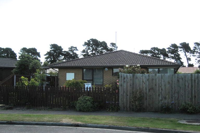 Photo of property in 15a Glenbyre Place, Bromley, Christchurch, 8062