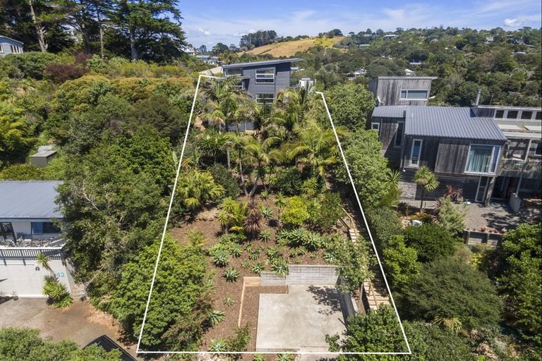 Photo of property in 44 Hill Road, Palm Beach, Waiheke Island, 1081