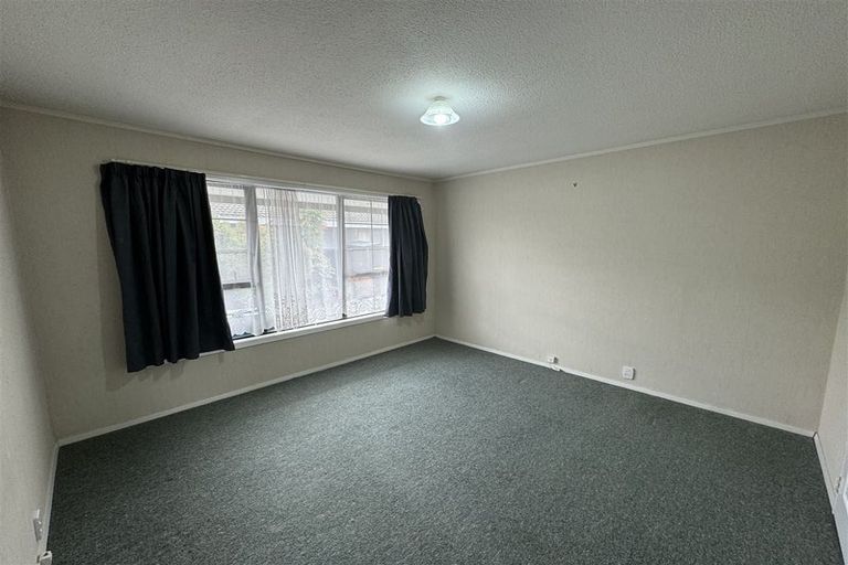 Photo of property in 1/172 Sawyers Arms Road, Bishopdale, Christchurch, 8053