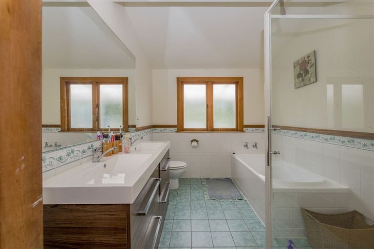 Photo of property in 58 Arcus Road, Te Horo, Otaki, 5582