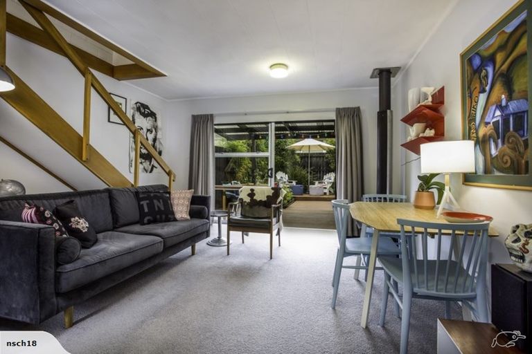 Photo of property in 4/42 Sheridan Drive, New Lynn, Auckland, 0600