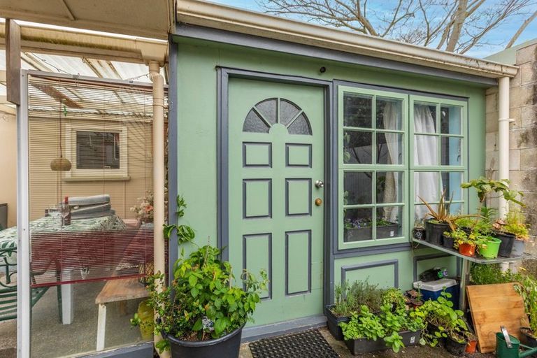 Photo of property in 5/58 Kennedy Road, Napier South, Napier, 4110