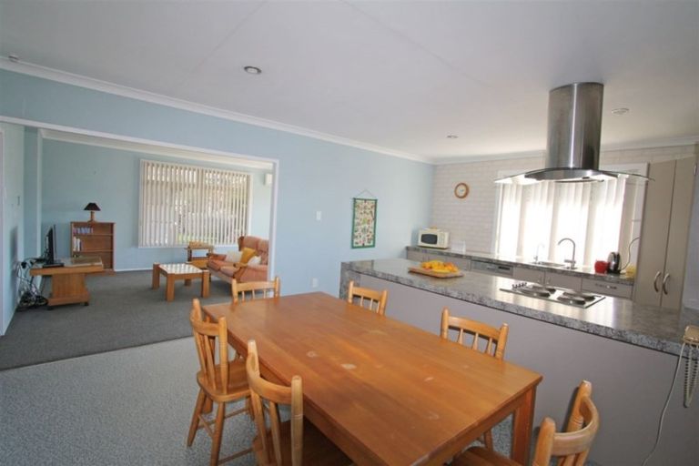 Photo of property in 32 Sole Avenue, Bell Block, New Plymouth, 4312
