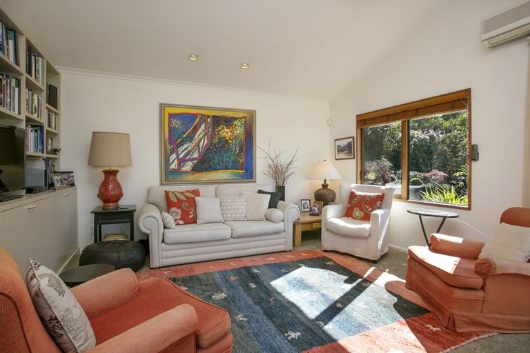 Photo of property in 43 Mapara Road, Acacia Bay, Taupo, 3385