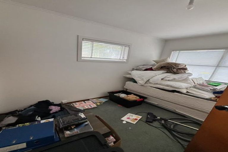 Photo of property in 6 Hereford Street, Te Atatu Peninsula, Auckland, 0610