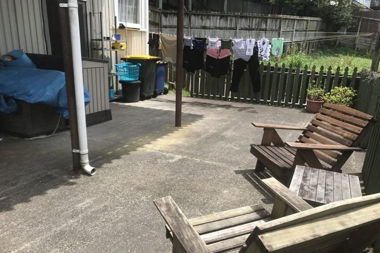 Photo of property in 157 Don Buck Road, Massey, Auckland, 0614