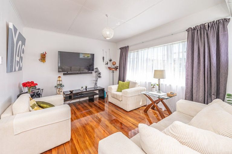 Photo of property in 2 Hodge Place, Aramoho, Whanganui, 4500