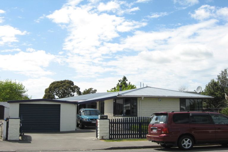 Photo of property in 64 Bush Street, Rangiora, 7400