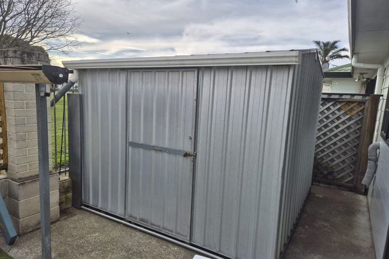 Photo of property in 2a Spriggs Crescent, Greenmeadows, Napier, 4112