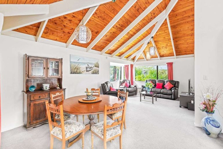 Photo of property in 3/72 Lake Road, Northcote, Auckland, 0627