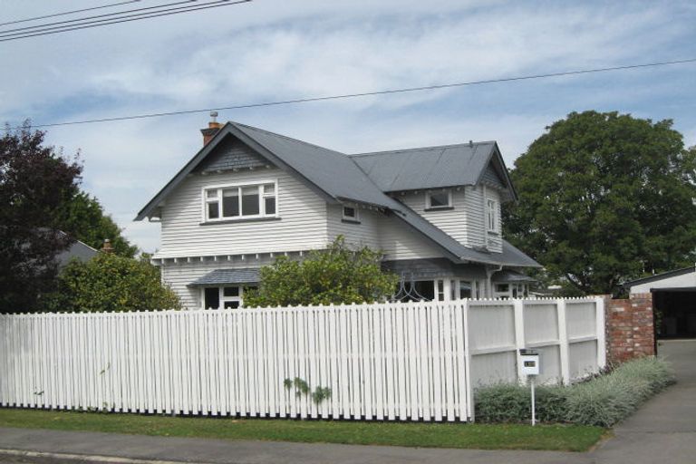 Photo of property in 126 Weston Road, St Albans, Christchurch, 8052