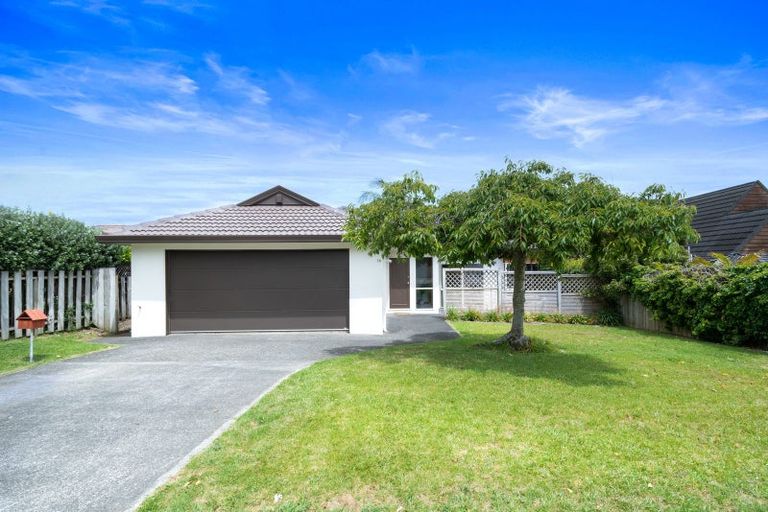 Photo of property in 16 Williams Road, Hobsonville, Auckland, 0618
