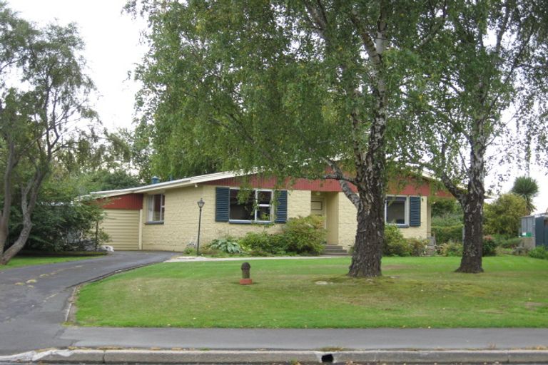 Photo of property in 39 Kinmont Crescent, Kinmont Park, Mosgiel, 9024