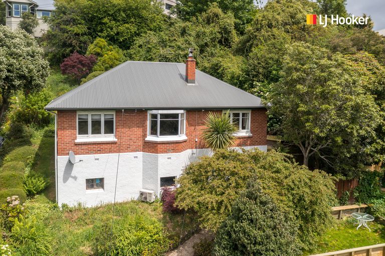 Photo of property in 56 Glen Road, Mornington, Dunedin, 9011
