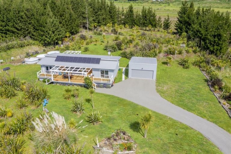 Photo of property in 8 Mowhia Grove, Waitarere, Levin, 5510
