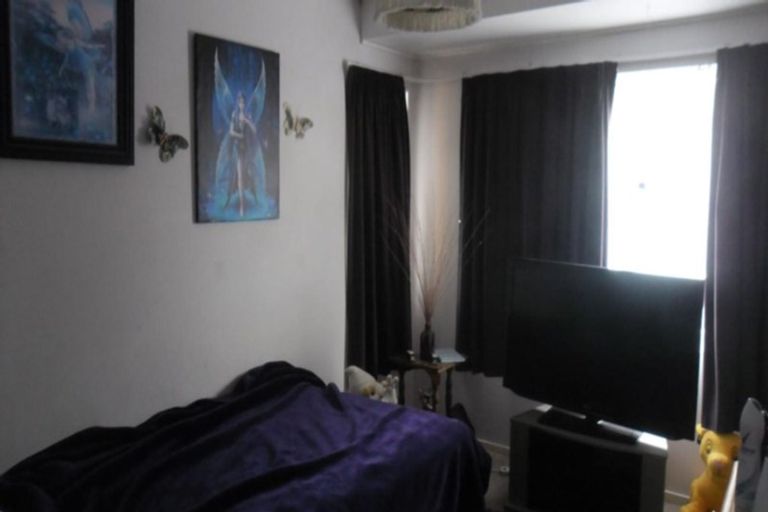 Photo of property in 11 Spackman Crescent, Paraparaumu, 5032