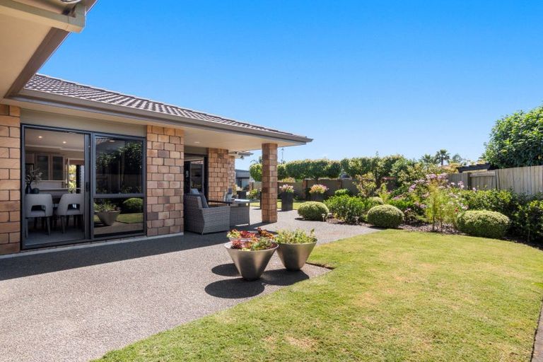 Photo of property in 5 Ohope Place, Papamoa Beach, Papamoa, 3118