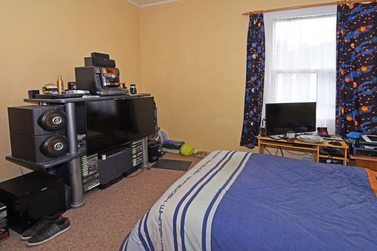 Photo of property in 52 Raglan Street, Lansdowne, Masterton, 5810