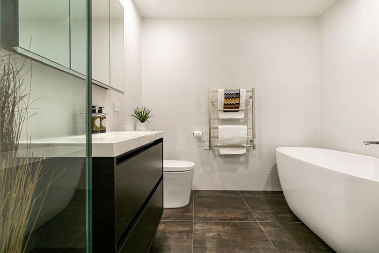 Photo of property in 14 Torea Tai Road, Hobsonville, Auckland, 0616