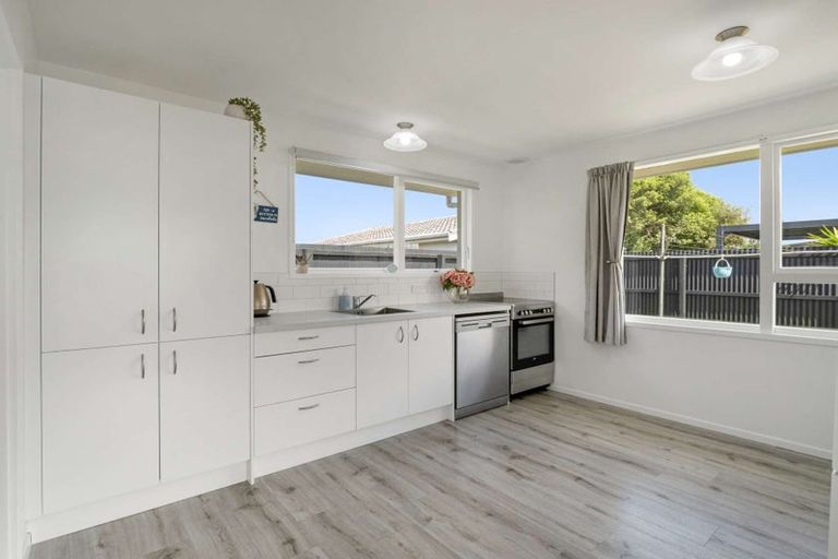 Photo of property in 2/161 Beach Road, North New Brighton, Christchurch, 8083