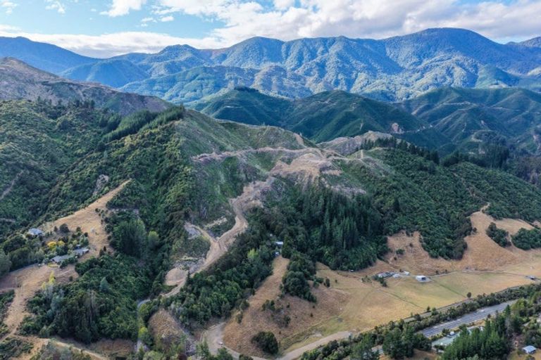 Photo of property in 80 Ross Road, Hira, 7071