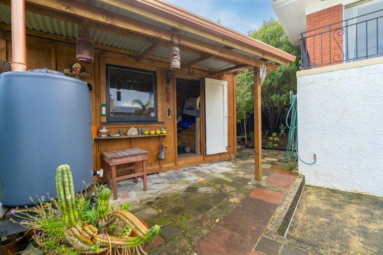 Photo of property in 17 Old Onerahi Road, Onerahi, Whangarei, 0110
