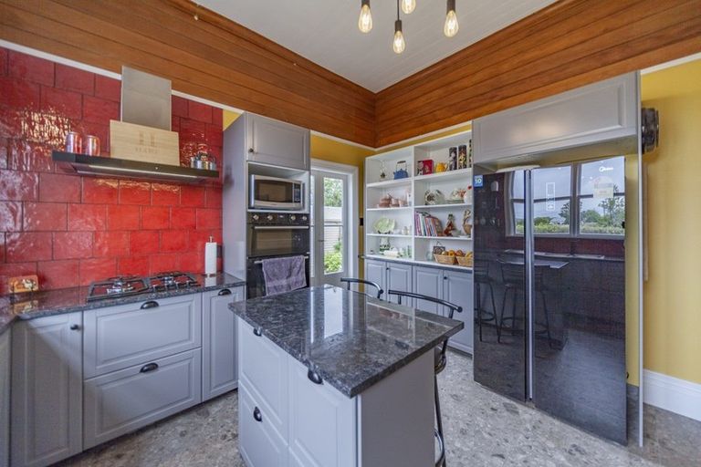 Photo of property in 37 Charlotte Street, Takapau, 4203