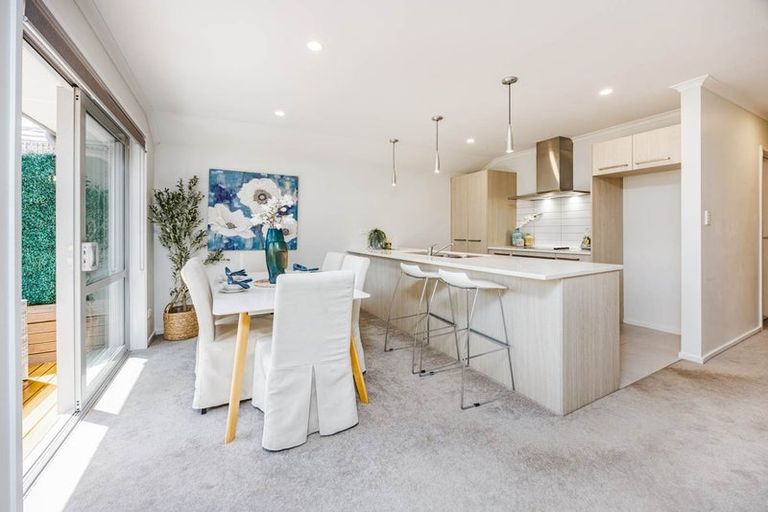 Photo of property in 14 Huamanu Street, Pukekohe, 2120