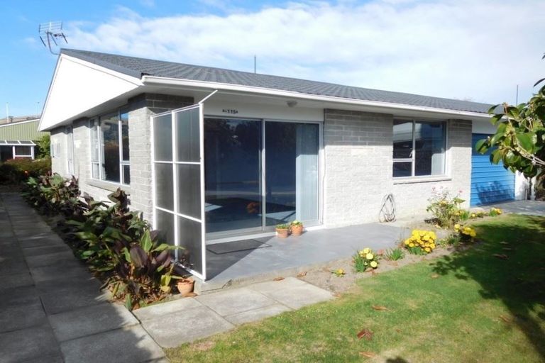 Photo of property in 115a Wilsons Road, Saint Martins, Christchurch, 8022