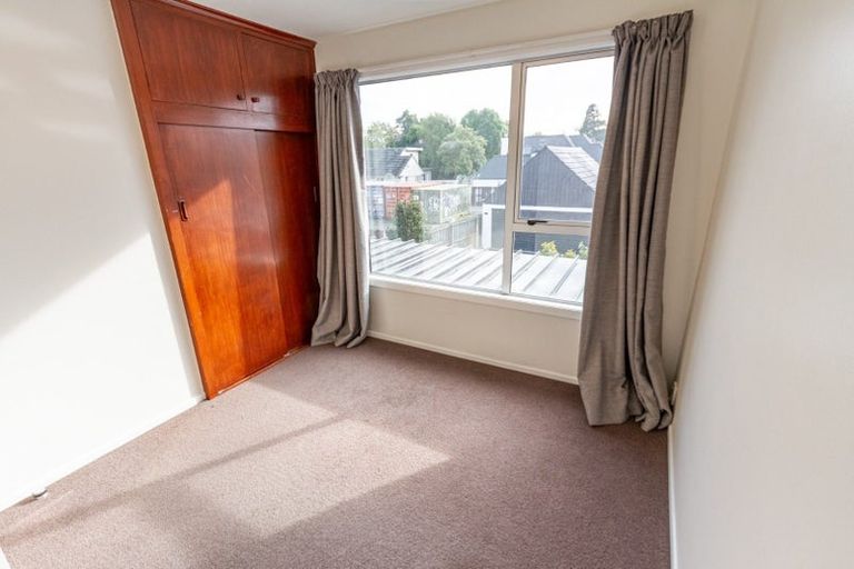 Photo of property in 2/85 Clyde Road, Ilam, Christchurch, 8041