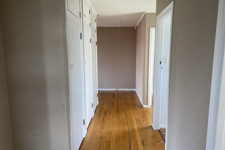 Photo of property in 4 Keats Place, Blockhouse Bay, Auckland, 0600