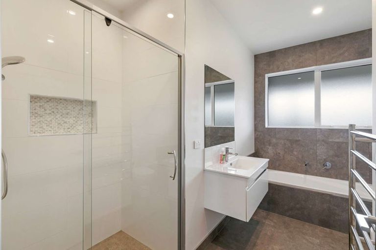 Photo of property in 5 Whangapouri Road, Karaka, Drury, 2578