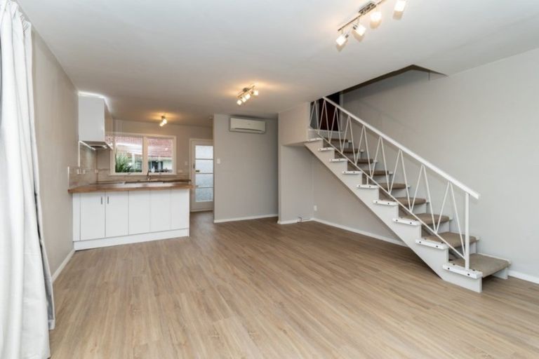 Photo of property in 1/11 Division Street, Riccarton, Christchurch, 8041